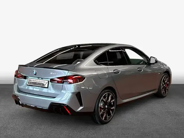 BMW 220