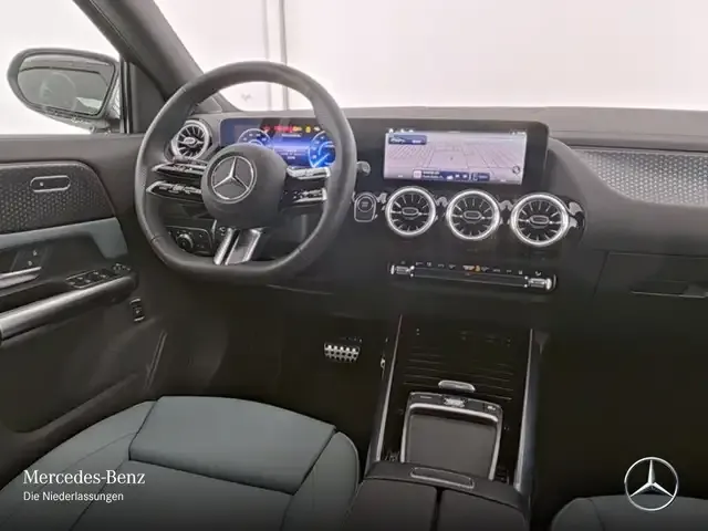 Mercedes-Benz EQA 300