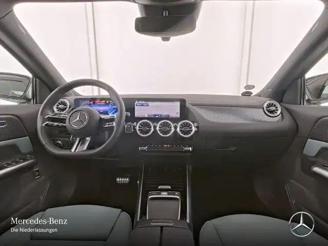 Mercedes-Benz EQA 300