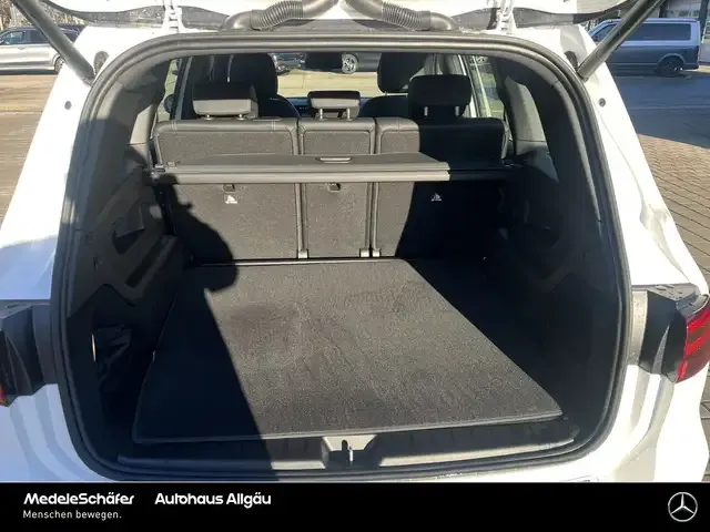 Mercedes-Benz EQB 300