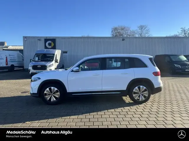 Mercedes-Benz EQB 300