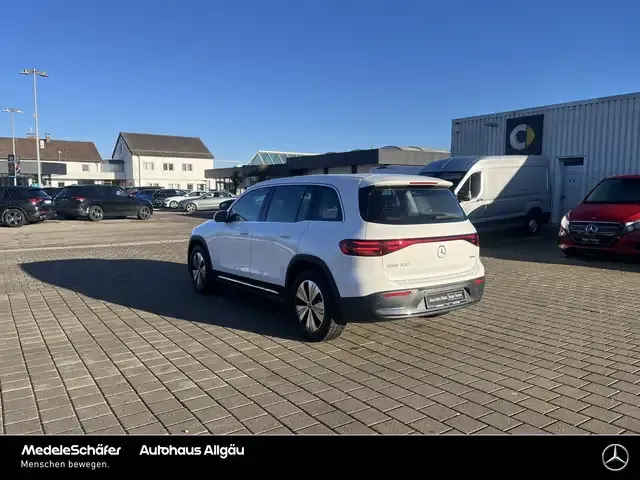 Mercedes-Benz EQB 300