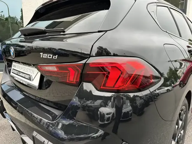 BMW 120