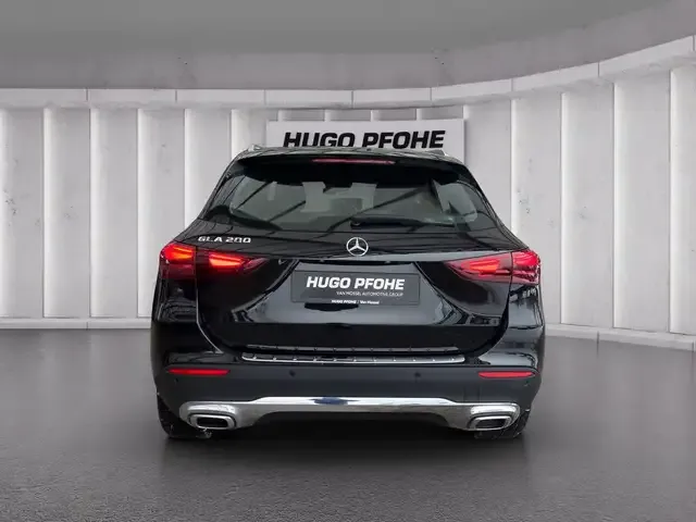 Mercedes-Benz GLA 200