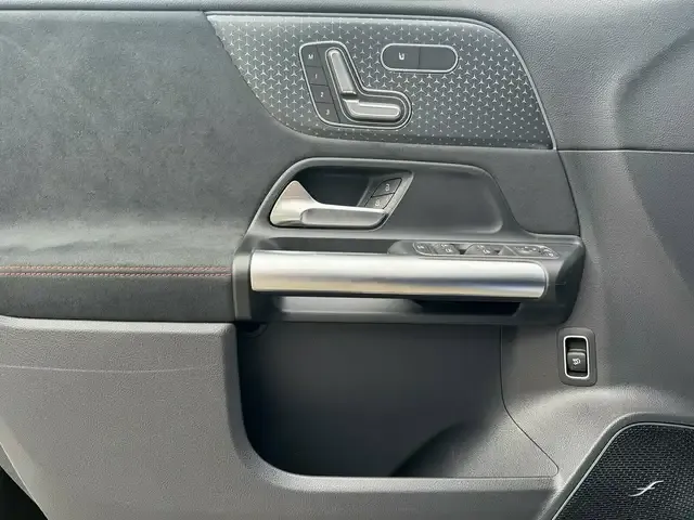 Mercedes-Benz EQA 350