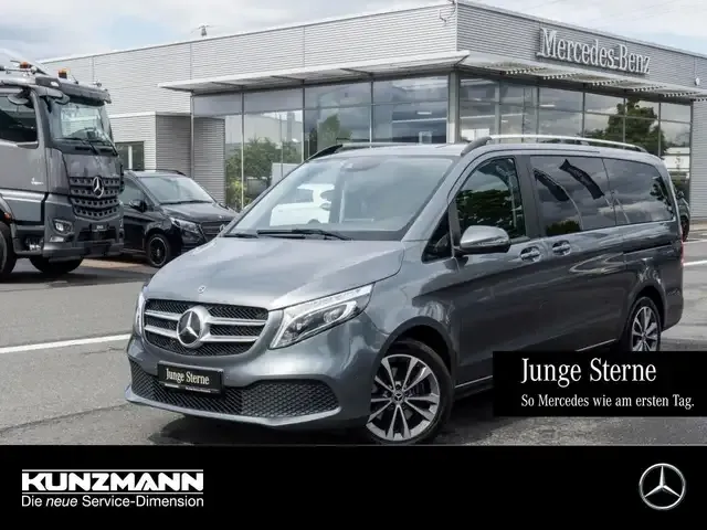 Mercedes-Benz V 250