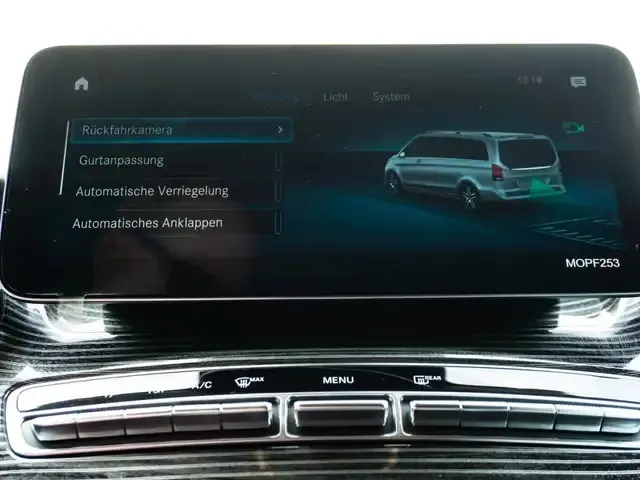 Mercedes-Benz V 250