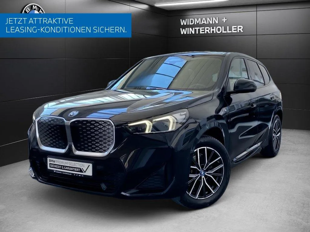 BMW iX1