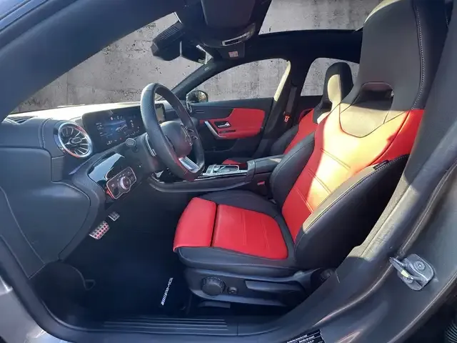 Mercedes-Benz CLA 220
