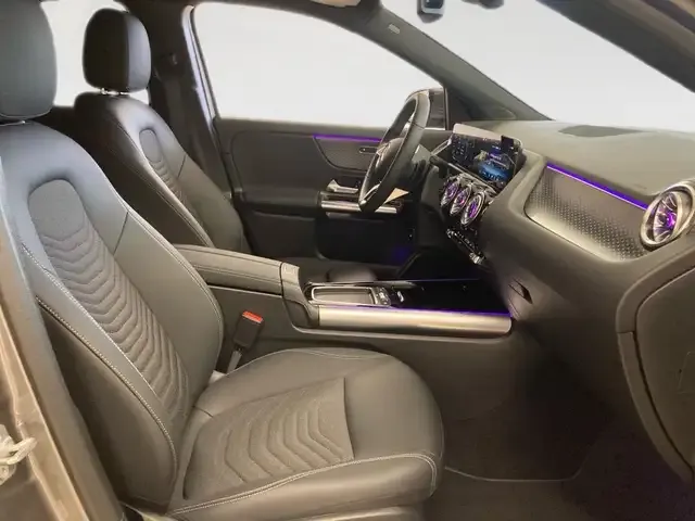 Mercedes-Benz GLA 180