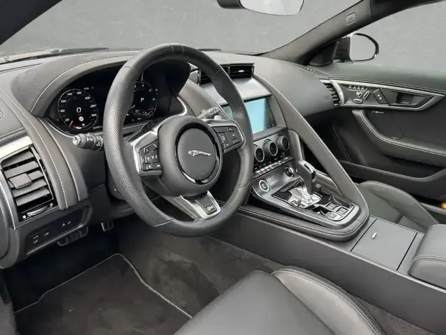 Jaguar F-Type