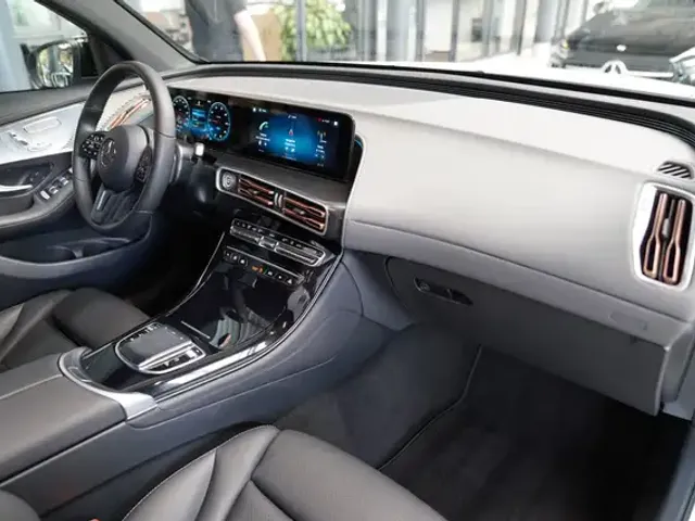 Mercedes-Benz EQC 400
