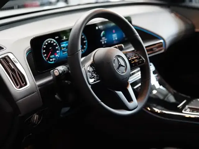 Mercedes-Benz EQC 400