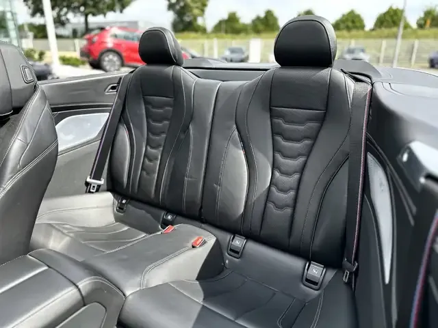 BMW 840