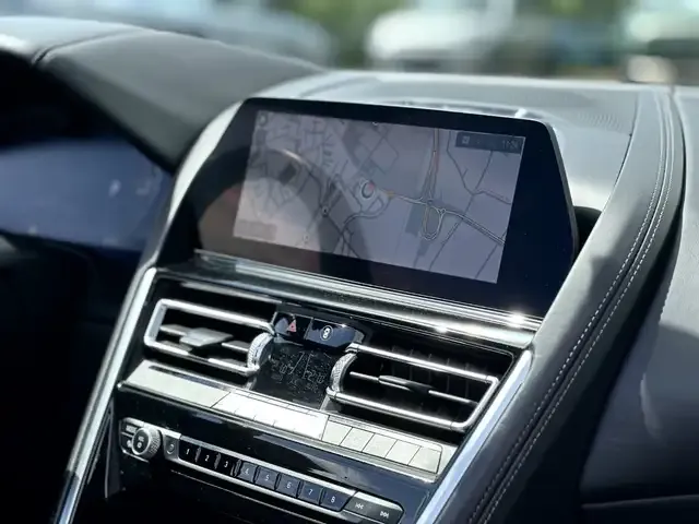 BMW 840