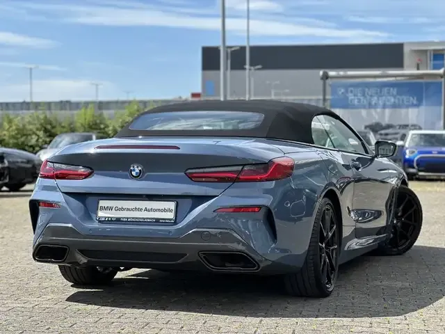 BMW 840
