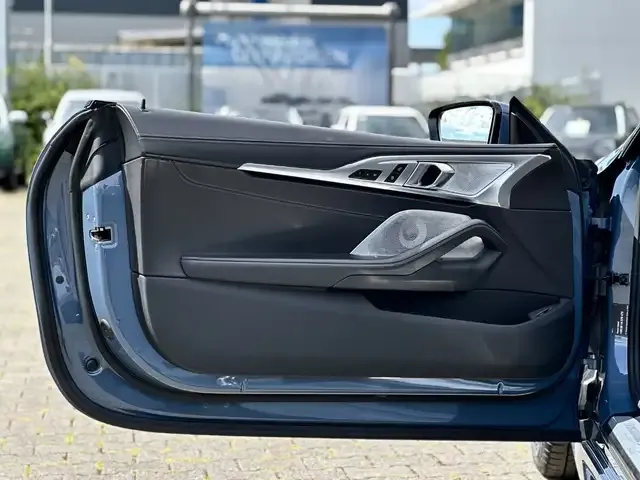 BMW 840