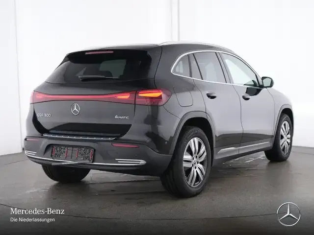 Mercedes-Benz EQA 300