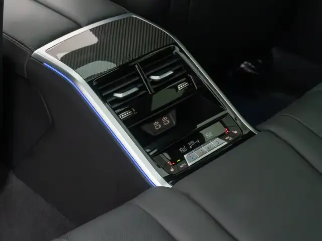 BMW M850