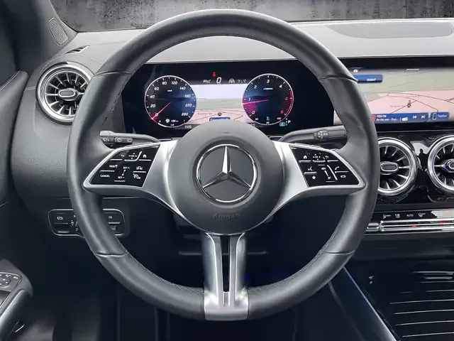 Mercedes-Benz B 220