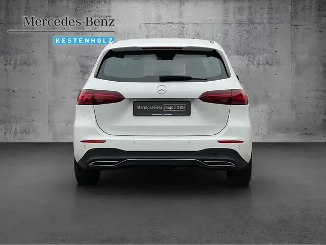 Mercedes-Benz B 220