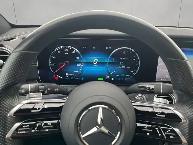 Mercedes-Benz E 200