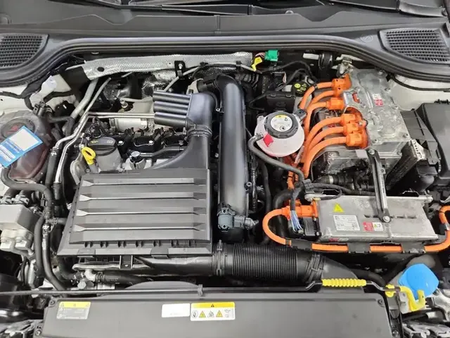 Volkswagen Golf GTE