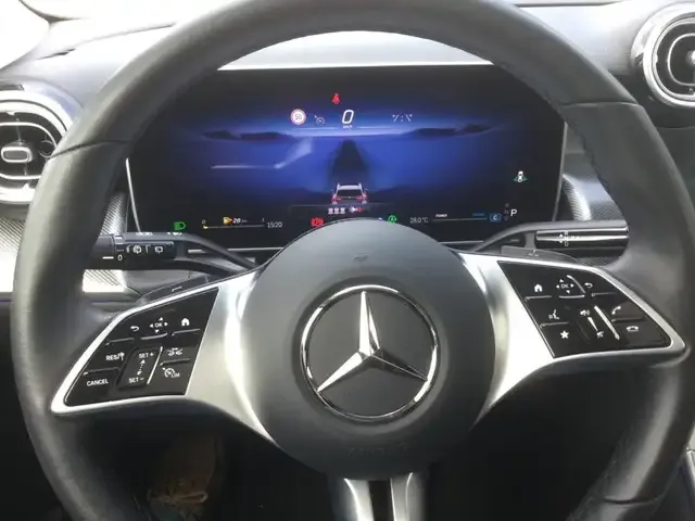 Mercedes-Benz GLC 200