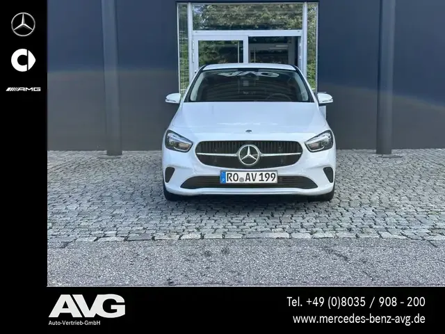 Mercedes-Benz B 200