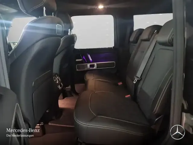 Mercedes-Benz G 400