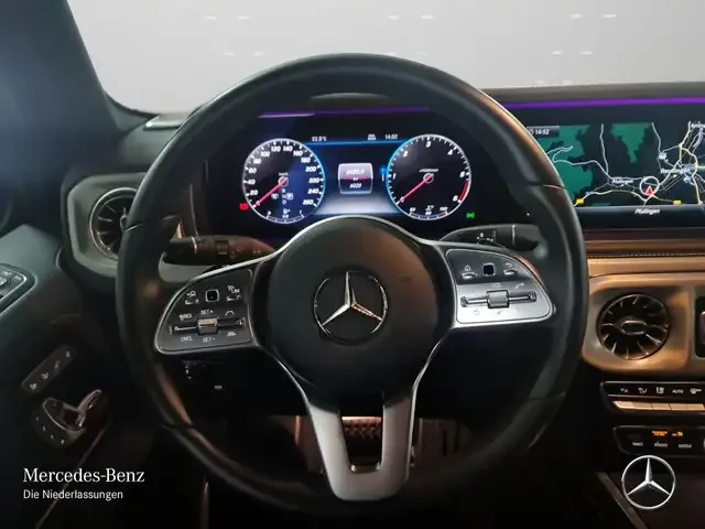 Mercedes-Benz G 400