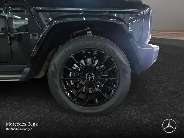 Mercedes-Benz G 400