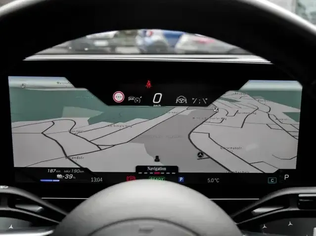 Mercedes-Benz EQE SUV