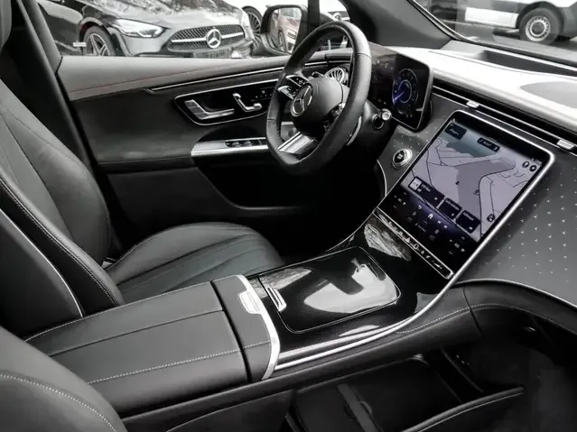 Mercedes-Benz EQE SUV