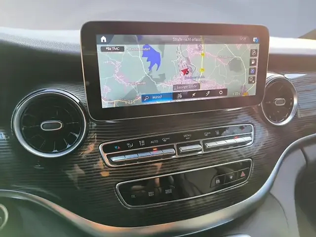 Mercedes-Benz V 250