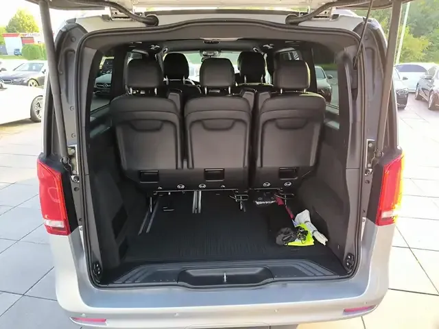 Mercedes-Benz V 250
