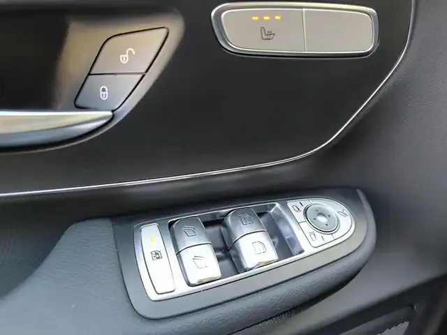 Mercedes-Benz V 250