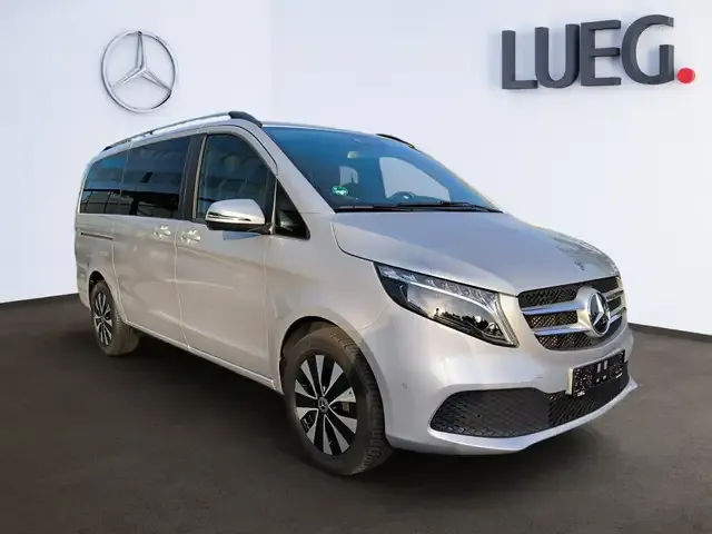 Mercedes-Benz V 250