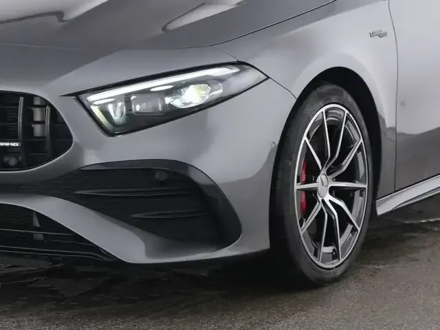 Mercedes-Benz A 35 AMG