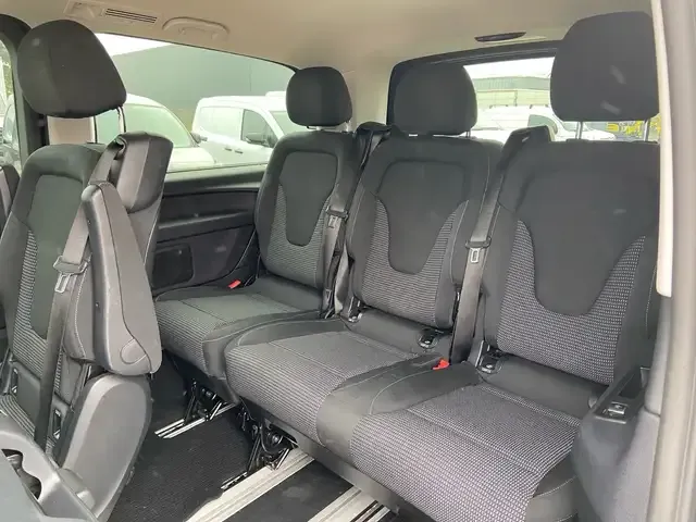Mercedes-Benz V 250