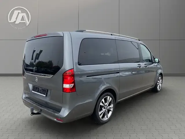 Mercedes-Benz V 250