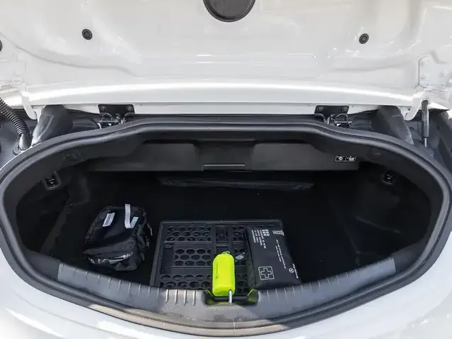 Mercedes-Benz CLE 200