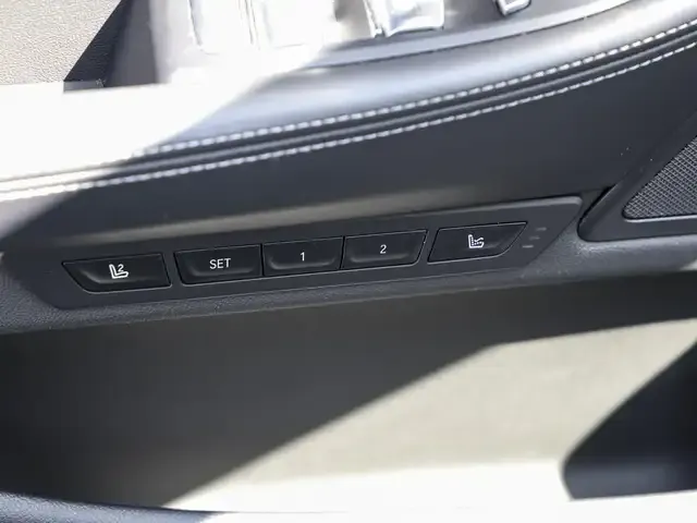BMW 745