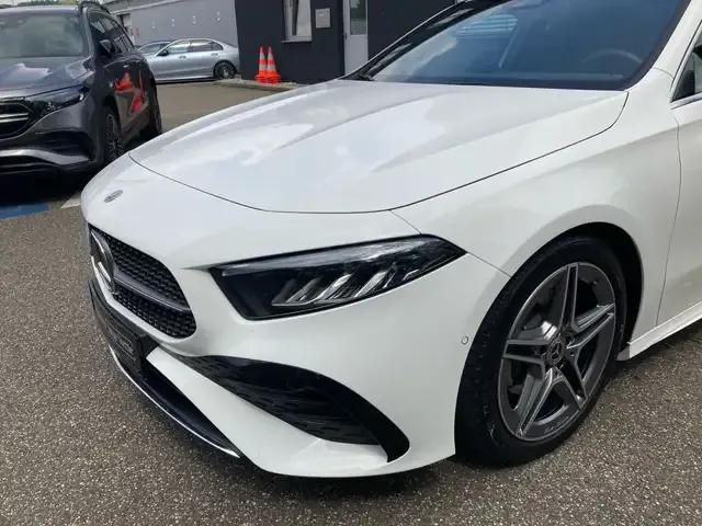 Mercedes-Benz A 200