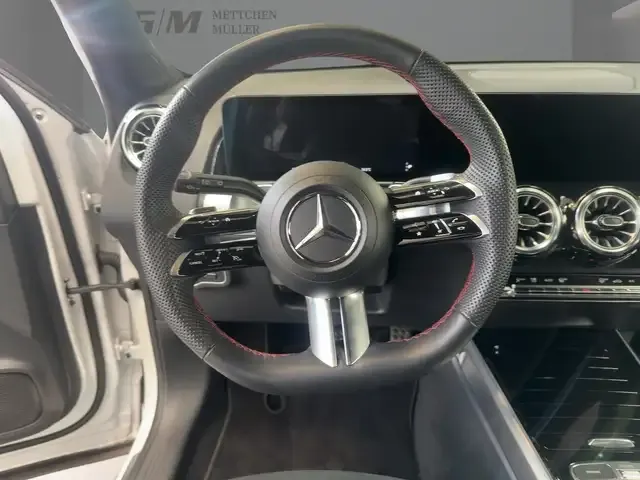 Mercedes-Benz GLB 250