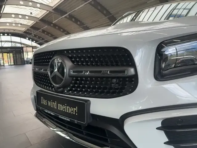 Mercedes-Benz GLB 250