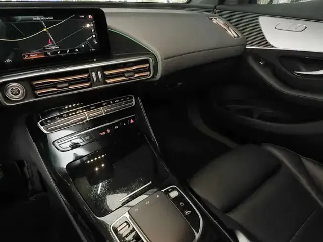 Mercedes-Benz EQC 400