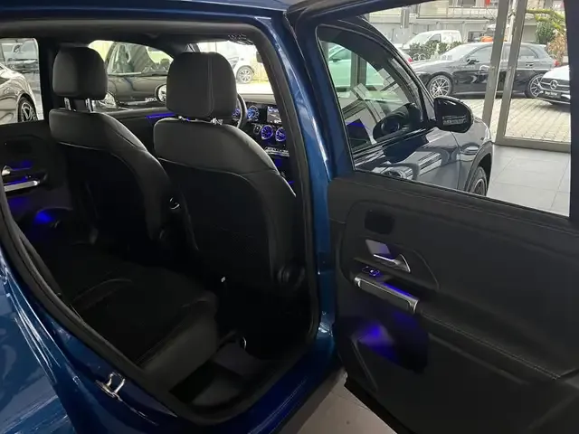 Mercedes-Benz EQB 300