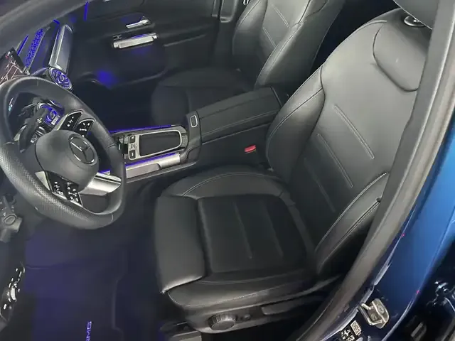 Mercedes-Benz EQB 300