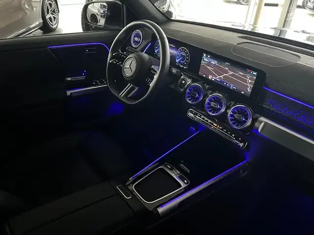 Mercedes-Benz EQB 300